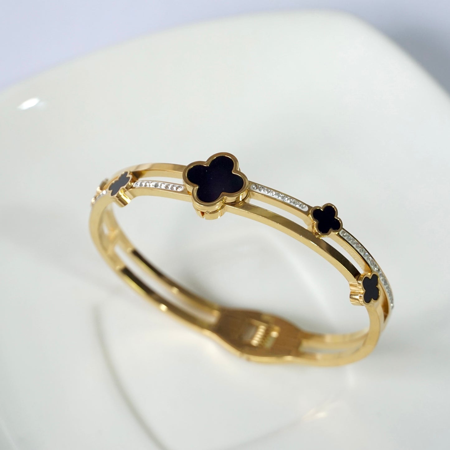 Clover Cuff Bangle