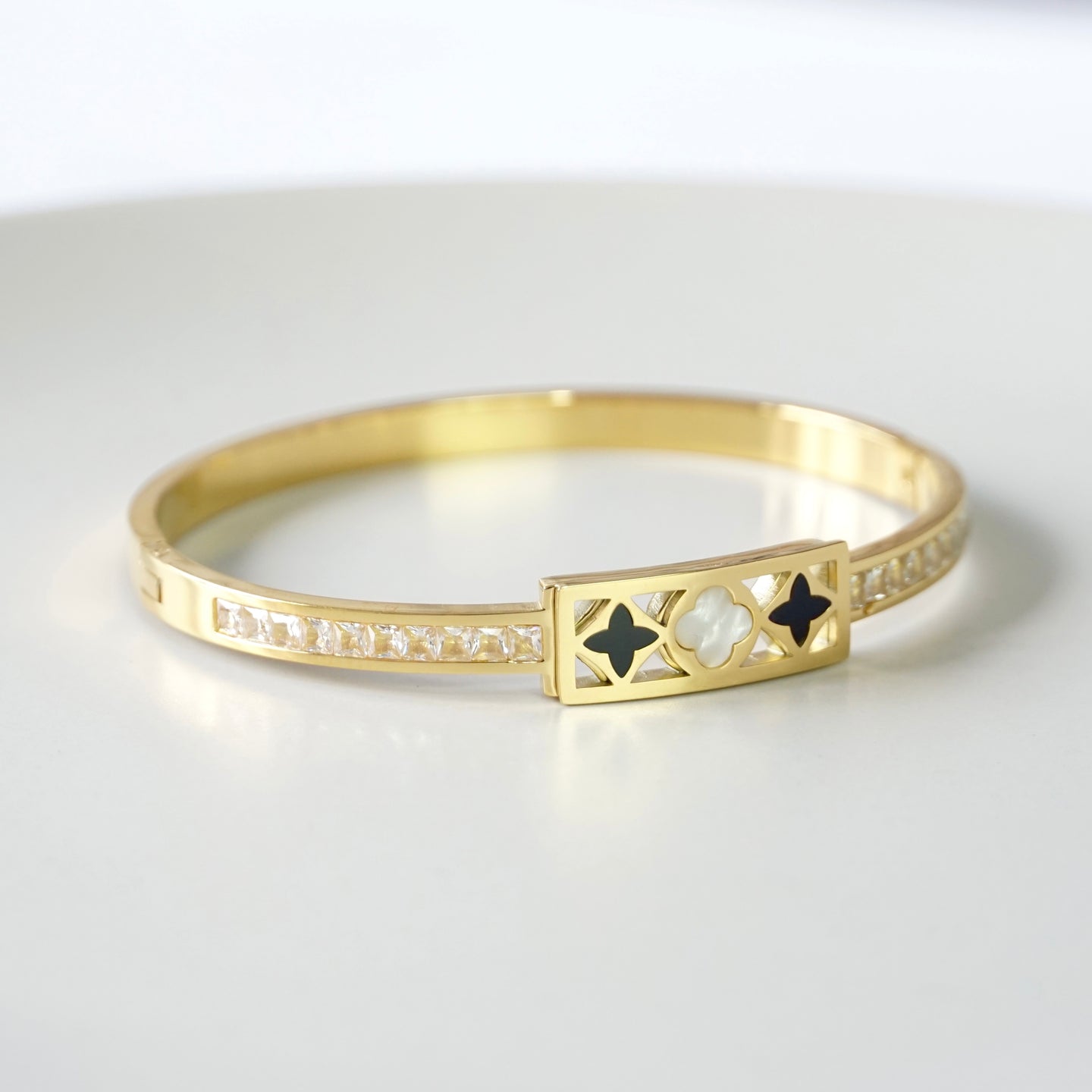 Star Cuff Bangle