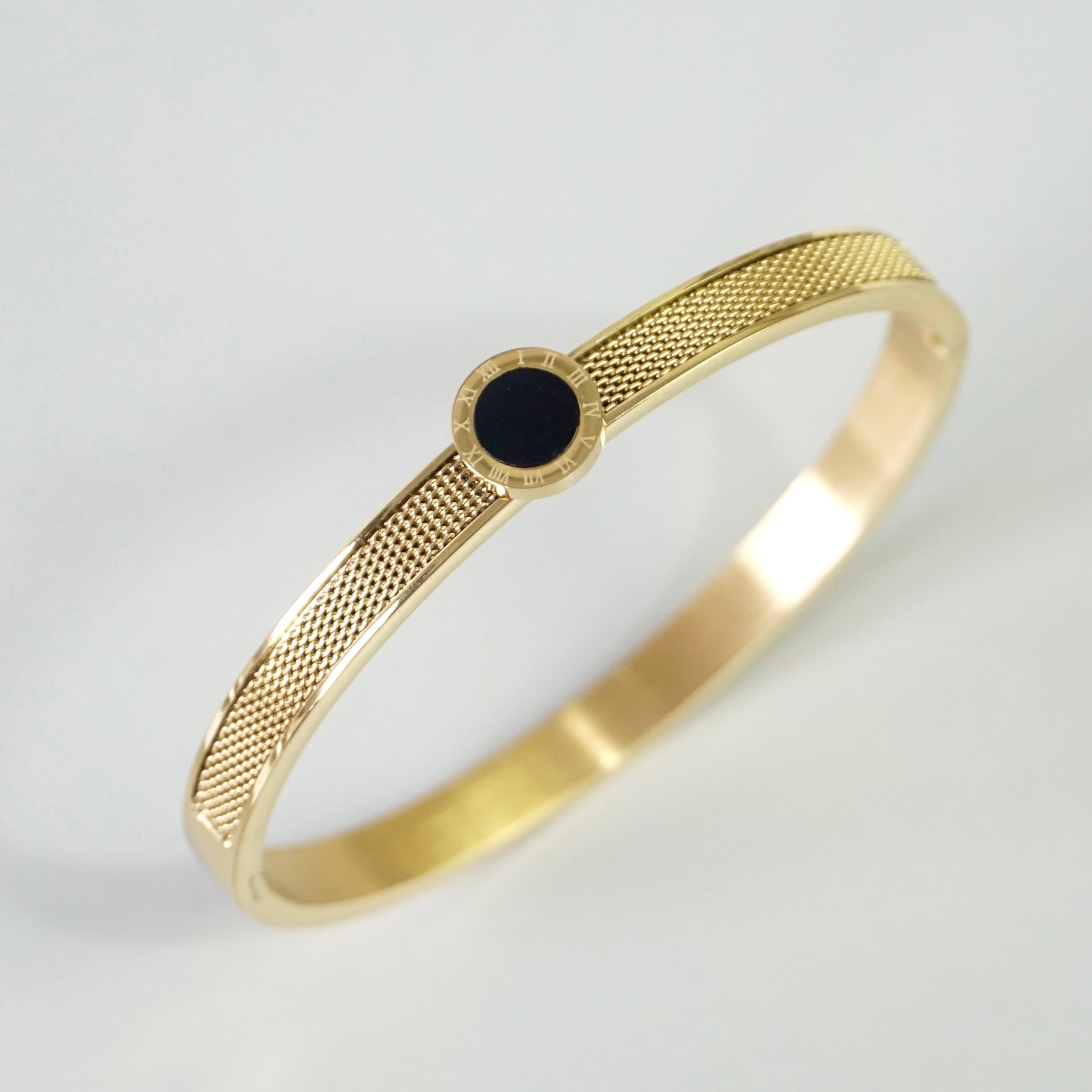 Black Blooming Elegance Cuff Bangle