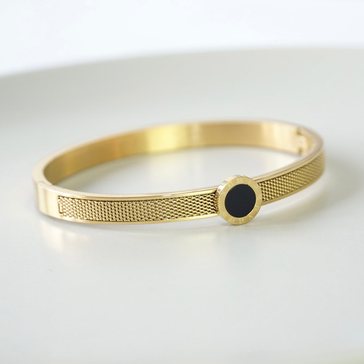 Black Blooming Elegance Cuff Bangle