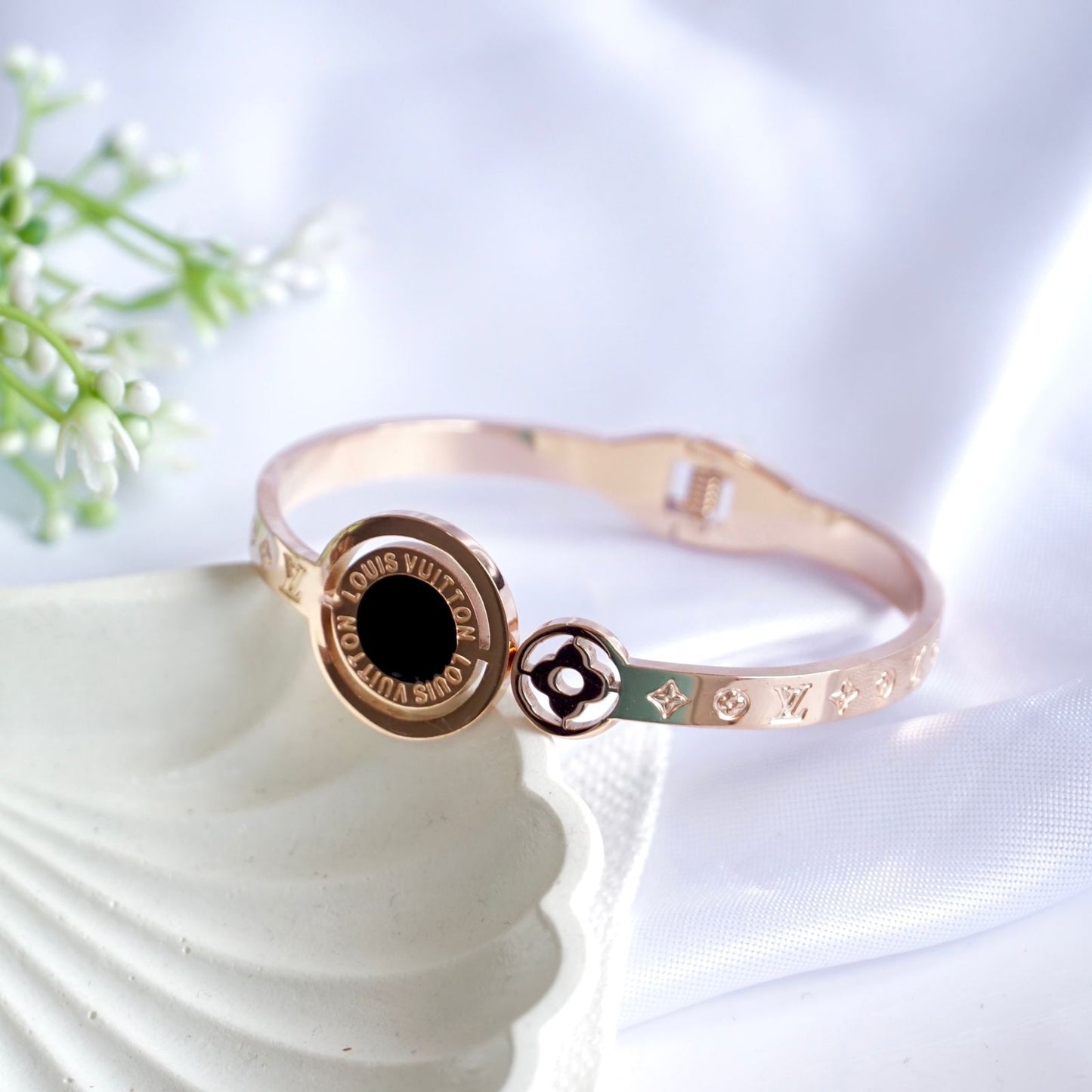 Elvi's Cuff Bangle