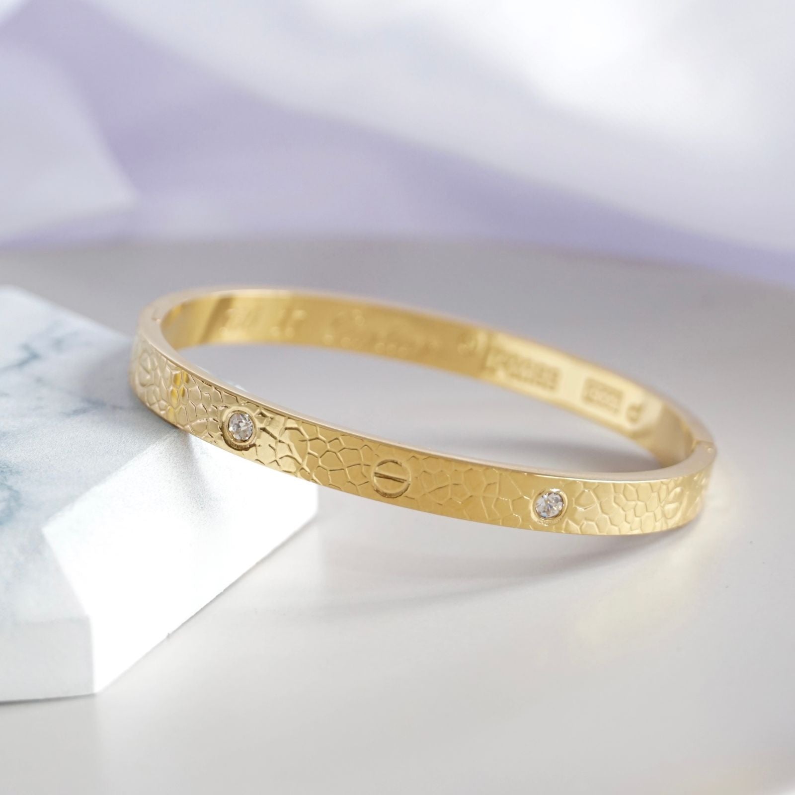 CT Stone Love Bangle D1