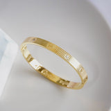 CT Stone Love Bangle D3